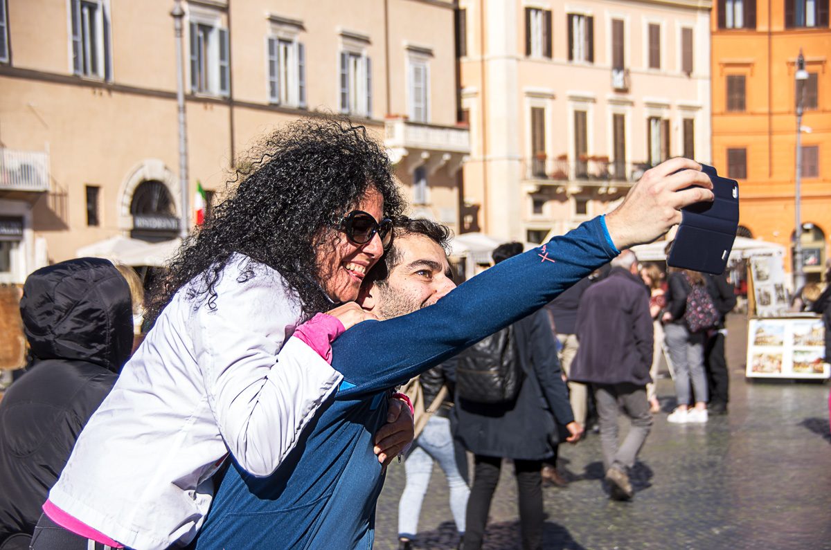 Head to Head in the Piazza Di Spagna