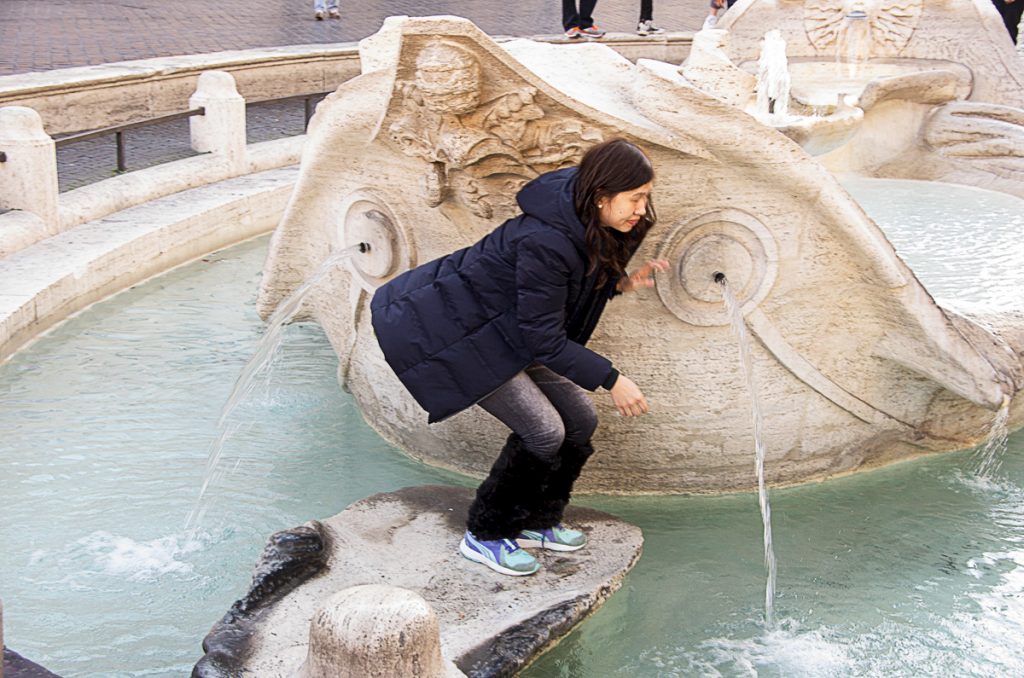 Fountain Climbing in Broad Daylight