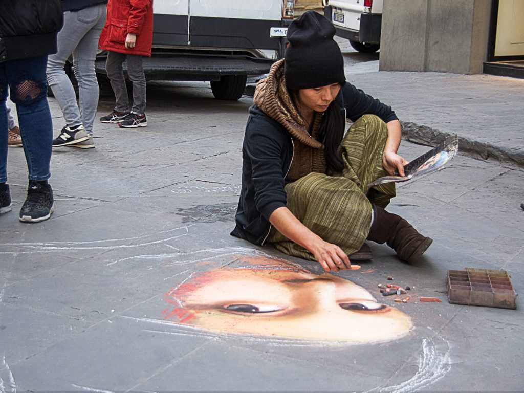 Street Artist Begins