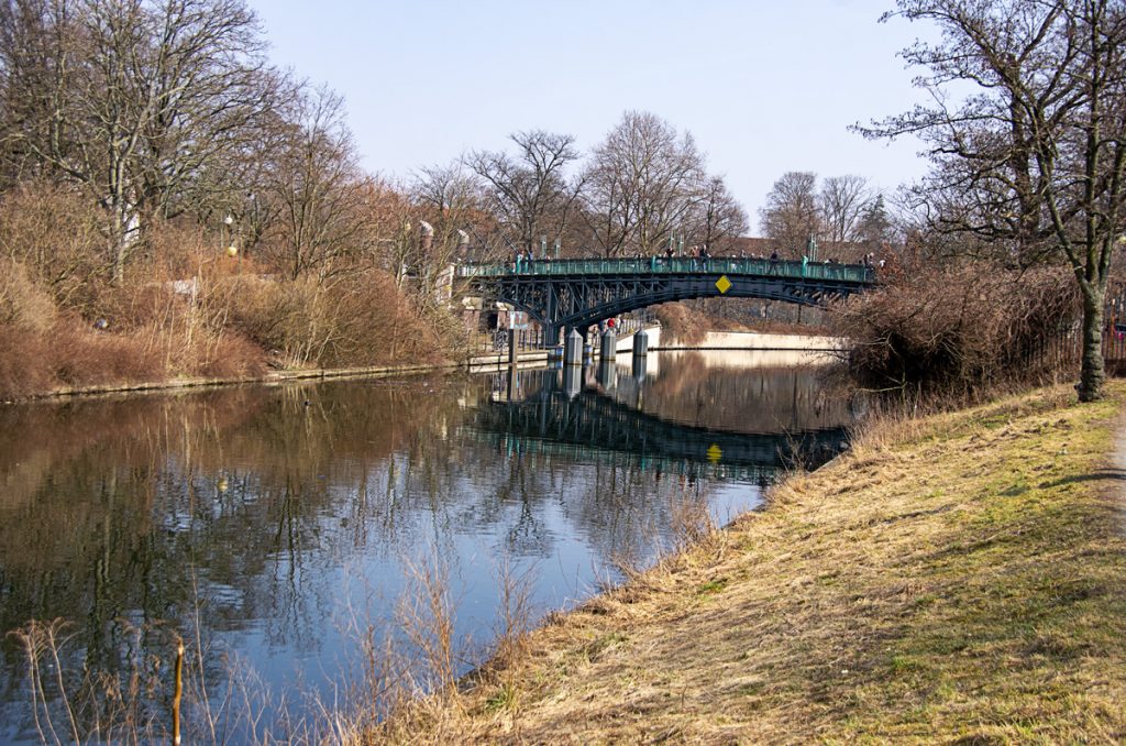 Bridge Over the Spree