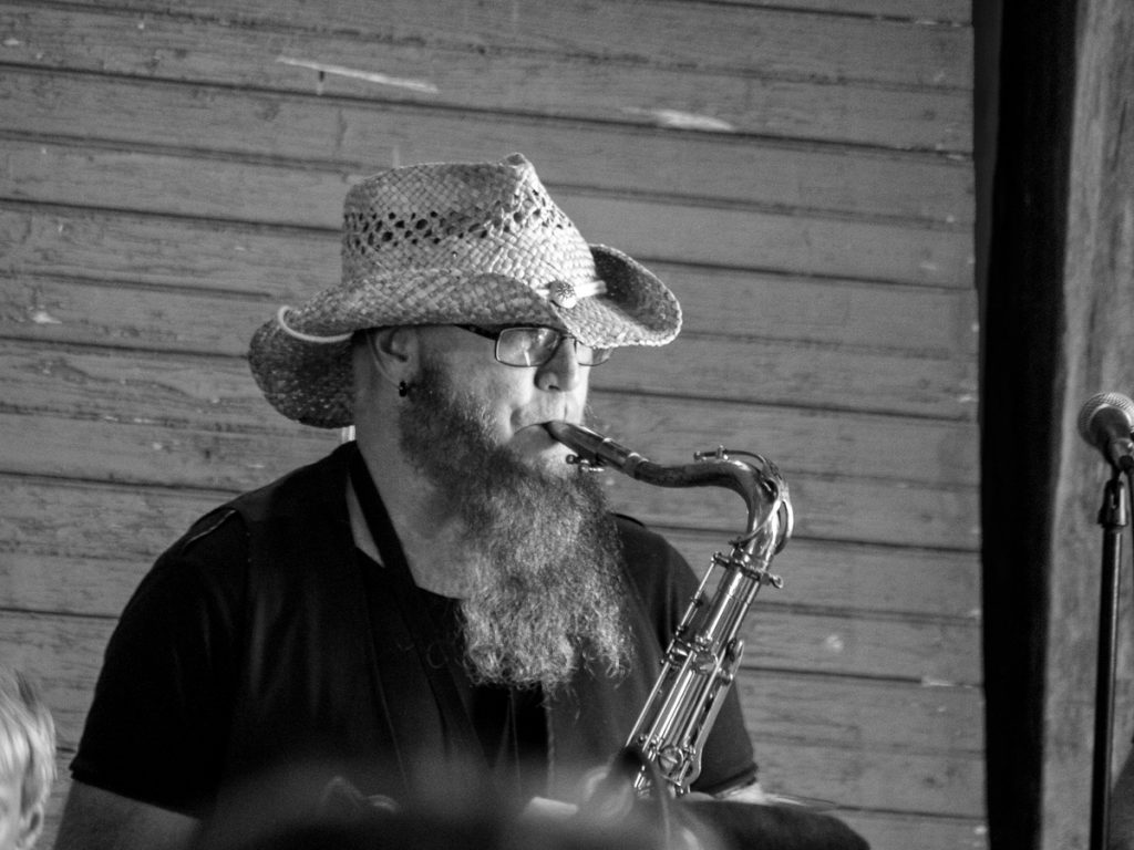 Barn Sax