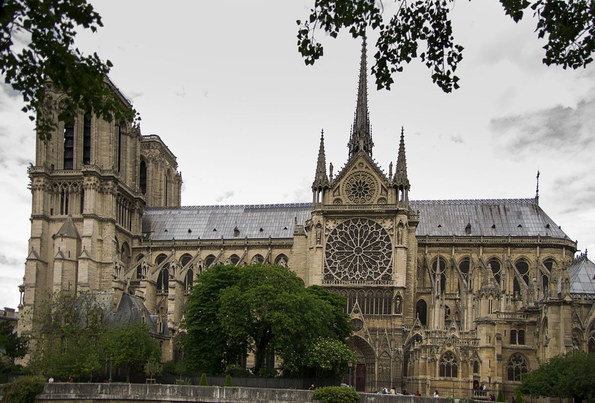 No. 16. Notre Dame: Artistic and Architectural Treasure